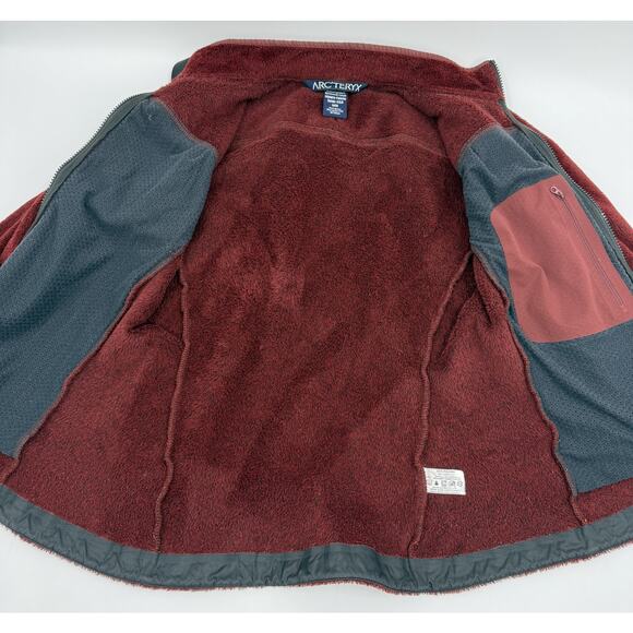 Arc'teryx Jacket Womens Medium Burgundy Fleece‎ Full Zip Outdoors Made In Canada - Picture 6 of 7